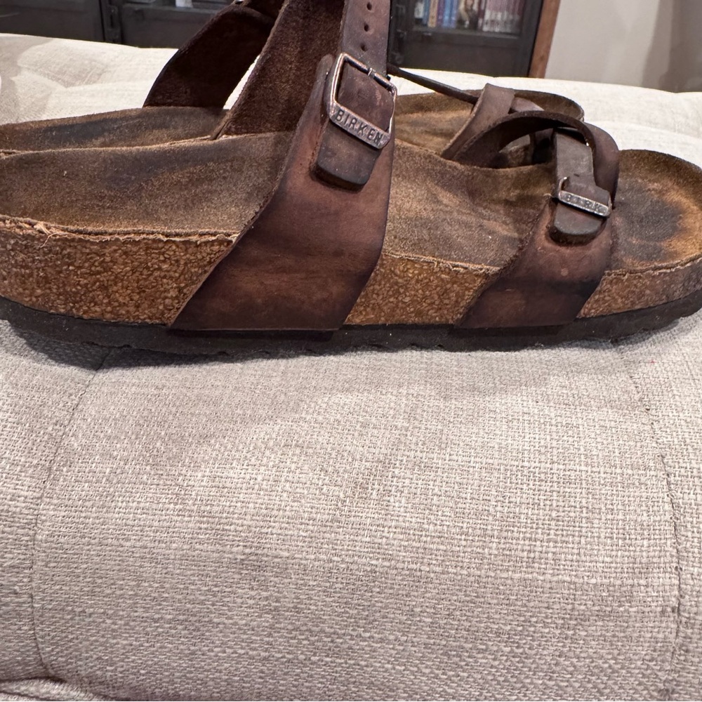 Woman’s size 40 Brown Leather Double-Strap Birkenstock Sandals - Picture 5 of 6